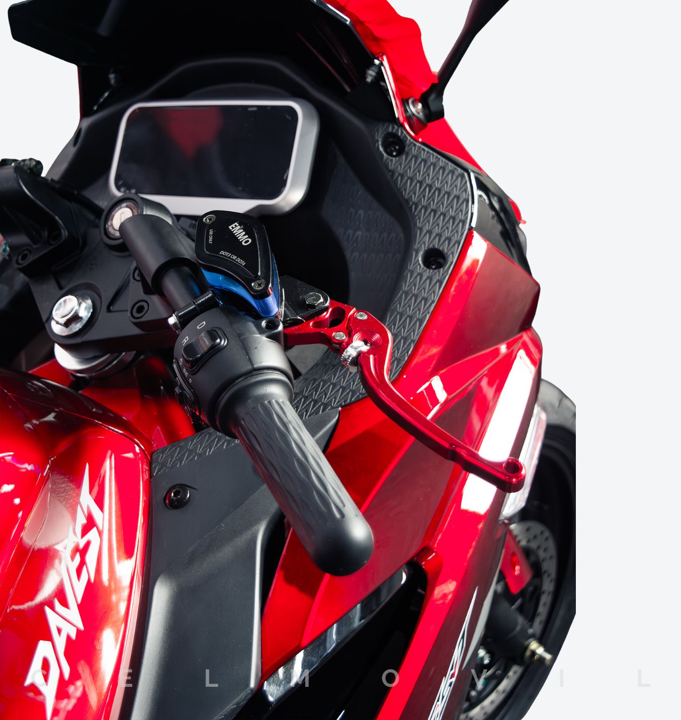 Moto Deportiva V10, Aro 17